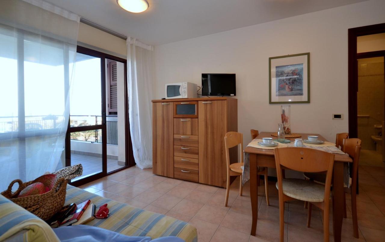 Residenza Porta Del Mare Apartment ลินญาโน ซับเบียโดโร ภายนอก รูปภาพ