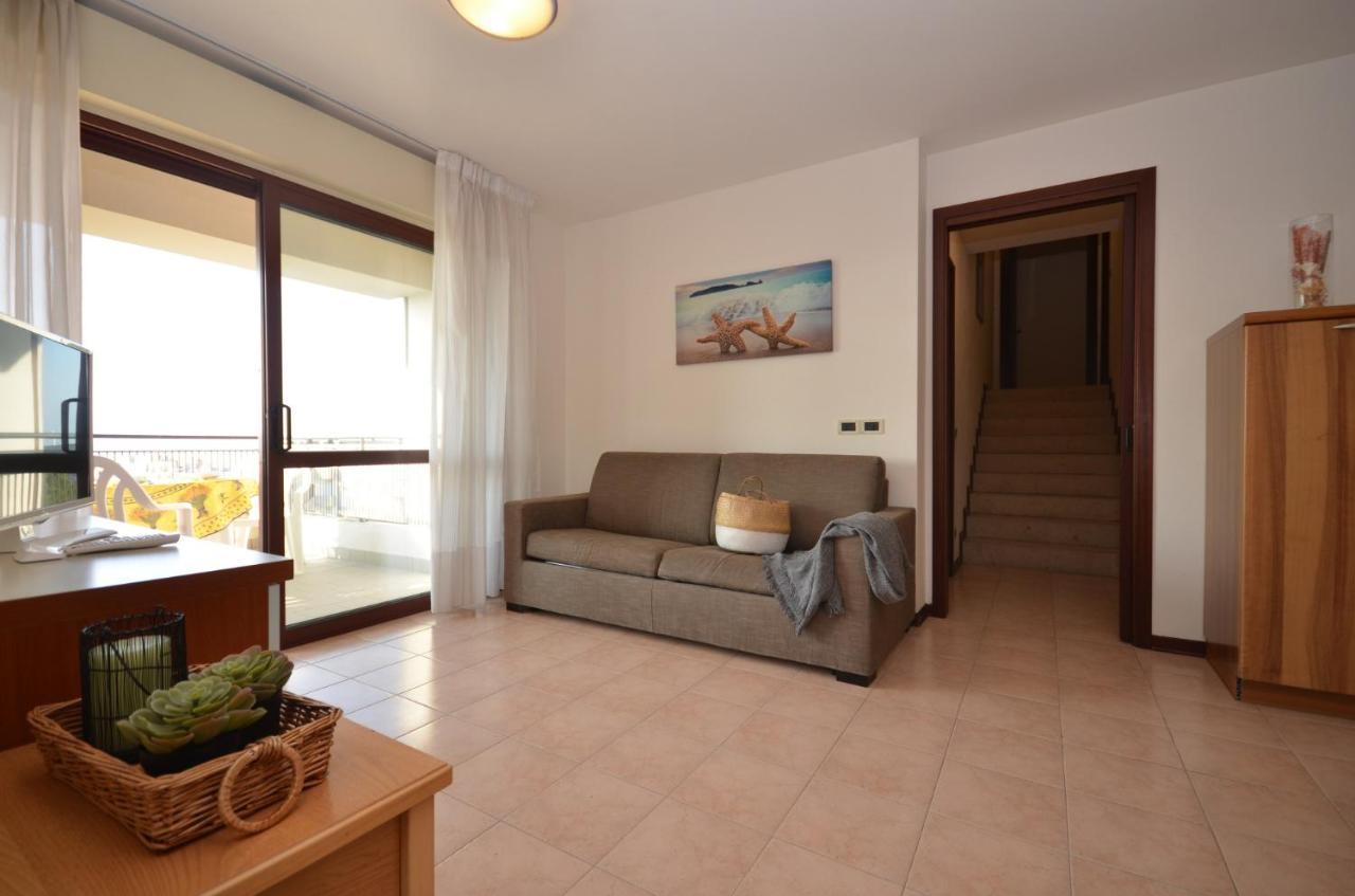Residenza Porta Del Mare Apartment ลินญาโน ซับเบียโดโร ภายนอก รูปภาพ
